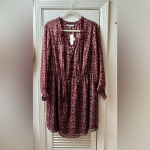Daniel Rainn 1x purple long sleeved dress